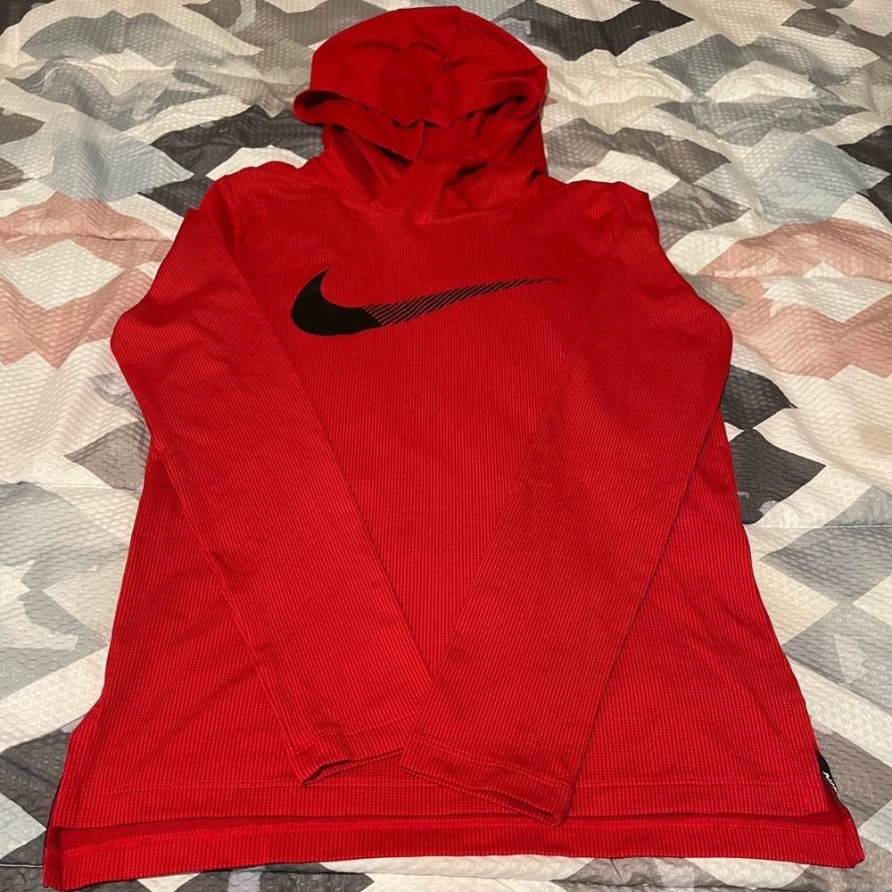 Big Boys Nike Drift fit shirt with Hood